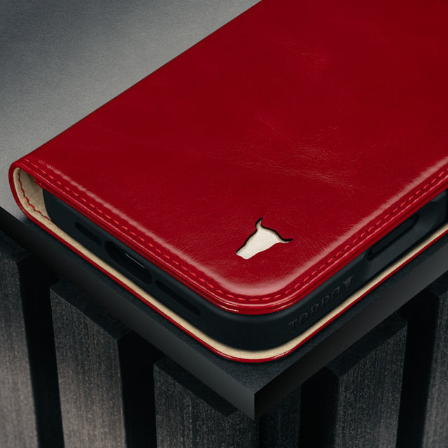 Red Leather Case for iPhone 17