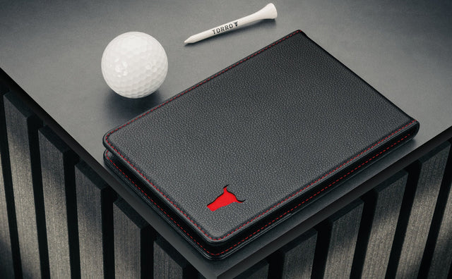 Funda de Cuero para Tarjeta de Puntuación y Libro de Distancias de Golf Feature Focus